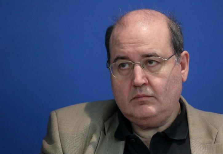 Ελεύθερες απολύσεις στα ιδιωτικά σχολεία ζητούν οι Θεσμοί