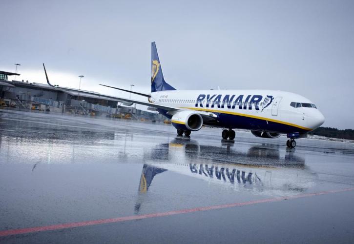 Ryanair: «Πρόκληση» η ανάπτυξη της εταιρείας καθώς η ταξιδιωτική κίνηση έχει πέσει κατά 81%