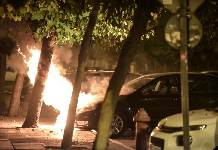 Σοβαρά επεισόδια στα Εξάρχεια- Έγιναν 72 προσαγωγές