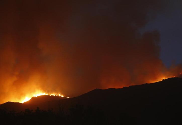 Συνεχίζεται η φωτιά στο Μετόχι Αργολίδας