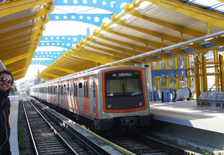 Σωματείο Εργαζομένων ΣΤΑΣΥ: Ανοιξαν όλες οι πόρτες συρμού εν κινήσει στον ΗΣΑΠ