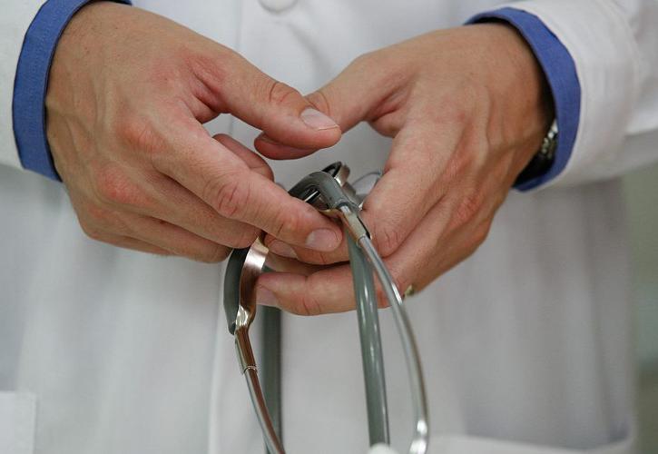 Διαγνωστικά, πολυϊατρεία και κλινικοεργαστηριακοί ιατροί ζητούν παρέμβαση Μητσοτάκη για τις πληρωμές τους