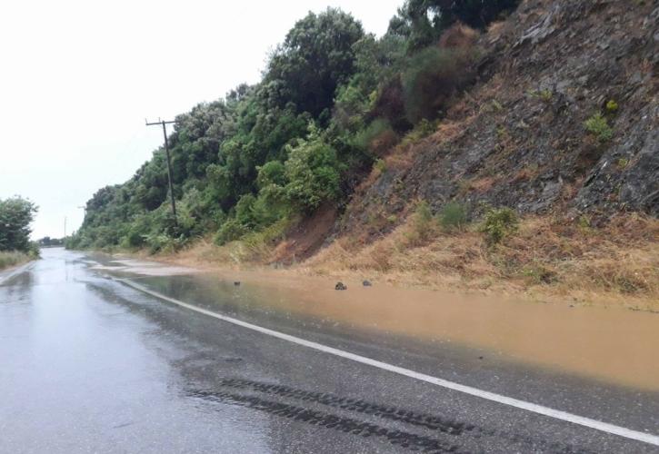 Meteo: Βροχοπτώσεις, σκόνη και νοτιάδες σήμερα