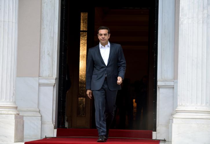 Εγκαίνια και συμφωνίες στο δρόμο προς τη ΔΕΘ