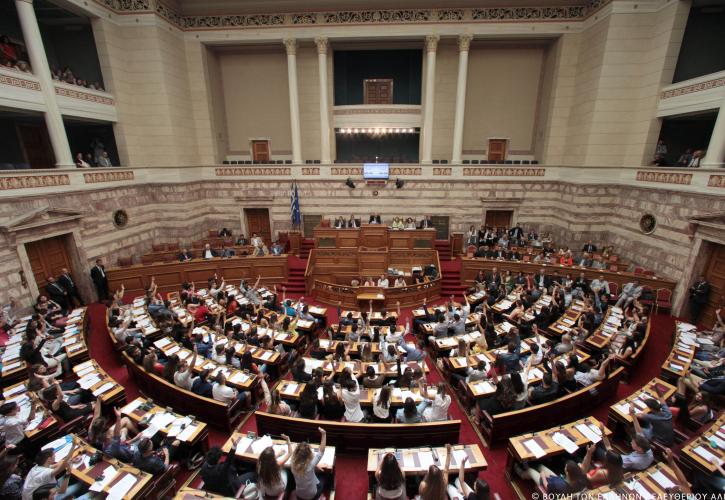 ΝΔ-ΔΗΣΥ: Επιμένουν στο τέλος των «διπλών πλειοψηφιών»