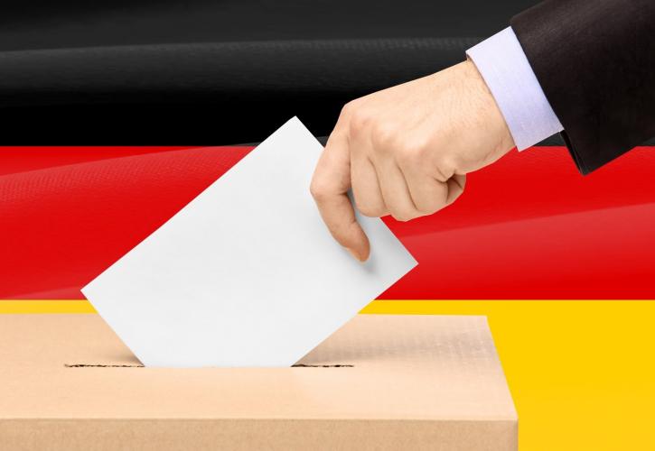 Γερμανία: Η ακροδεξιά AfD 2η δύναμη στις δημοσκοπήσεις με το 47% να τάσσεται υπέρ της απαγόρευσής της