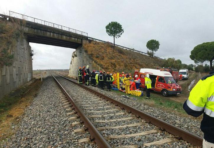 Σύγκρουση τρένων στη Βαρκελώνη - Ένας νεκρός και 85 τραυματίες
