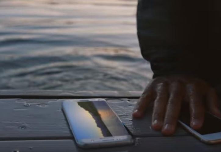 H Samsung «τρολάρει» την Apple με διαφήμιση για το iPhone X (vid)