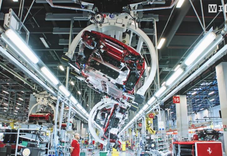 O «τοκετός» μίας Ferrari στο Μαρανέλο (pics & vid)