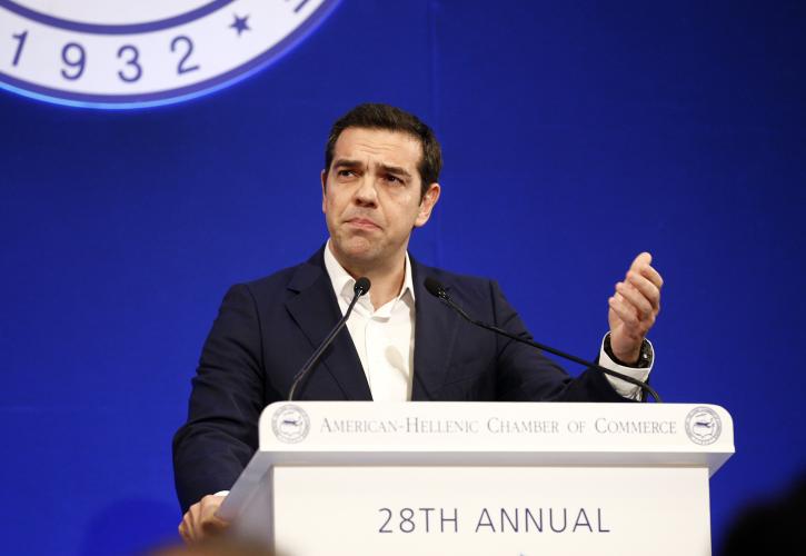 Ο Τσίπρας εστιάζει στη μεγάλη εικόνα εν μέσω σκληρών προαπαιτούμενων