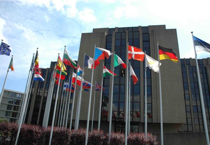 «Κενά» στα έκτακτα σχέδια εξυγίανσης των τραπεζών