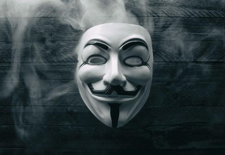 Anonymous: Κήρυξαν διαδικτυακό πόλεμο στη Ρωσία