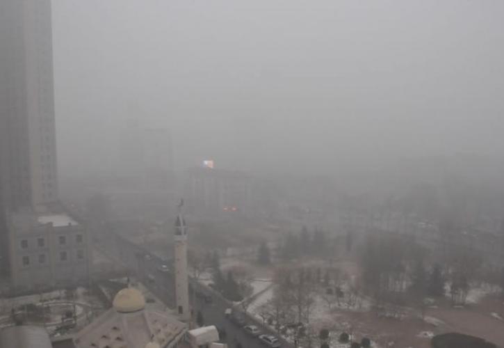 Κίνα: Εν μέσω της COP26, το νέφος από την ρύπανση στο Πεκίνο μειώνει την ορατότητα