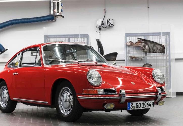Η Porsche έδωσε ζωή στην παλιότερη 911 (pics & vid)