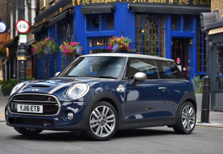 Πολύ προσωπική υπόθεση γίνονται τα MINI (pics & vid)