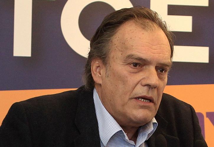 Νεφελούδης: «Όχι» στις ομαδικές απολύσεις