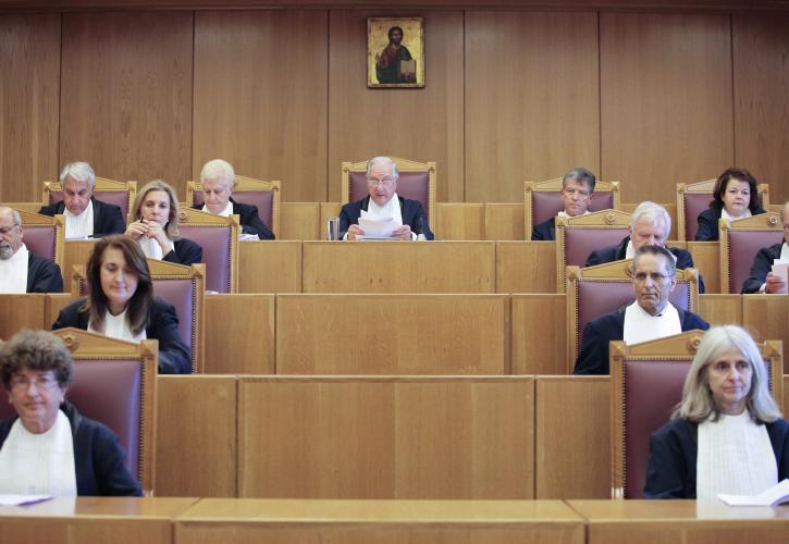 Στο ΣτΕ οι ενστάσεις των Μητροπόλεων για το σύμφωνο συμβίωσης στα ομόφυλα ζευγάρια