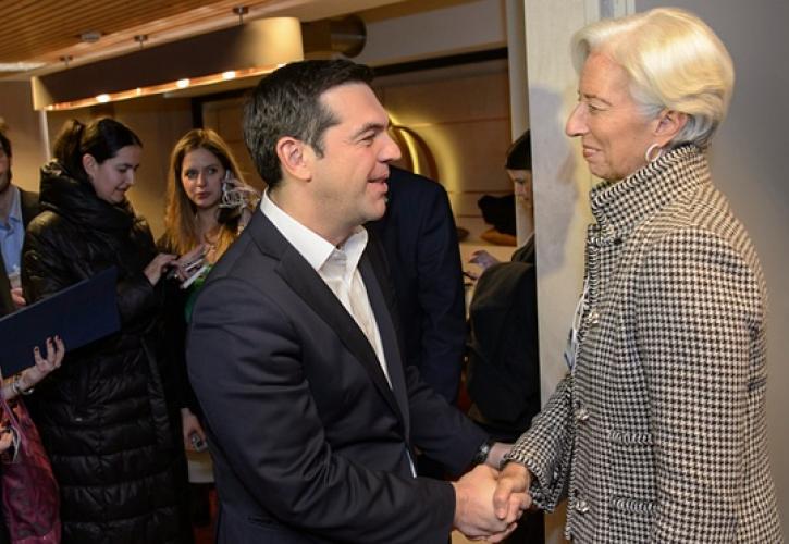 «Δύσπιστο» το ΔΝΤ με το σχέδιο ελάφρυνσης του ελληνικού χρέους