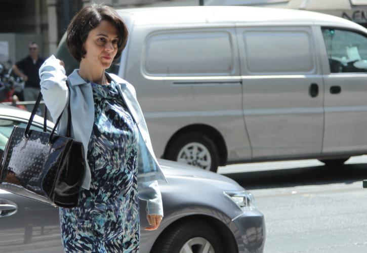 Αποχωρεί η Ντέλια Βελκουλέσκου από το ελληνικό πρόγραμμα