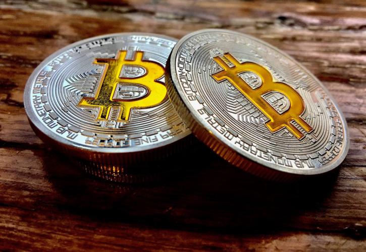 Σφίγγει ο κλοιός γύρω από το Bitcoin
