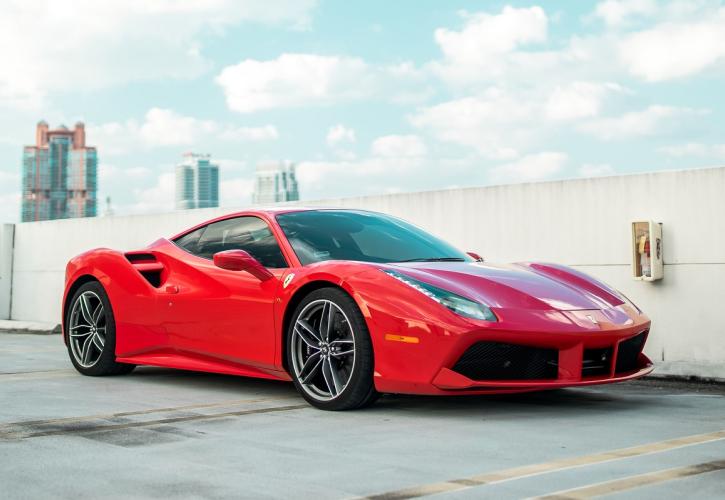 Με 700 ίππους έρχεται η Ferrari 488 τo 2018