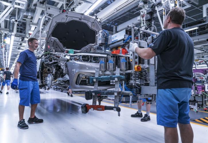 Κλιμάκωση απεργιών στις γερμανικές βιομηχανίες αυτοκινήτων