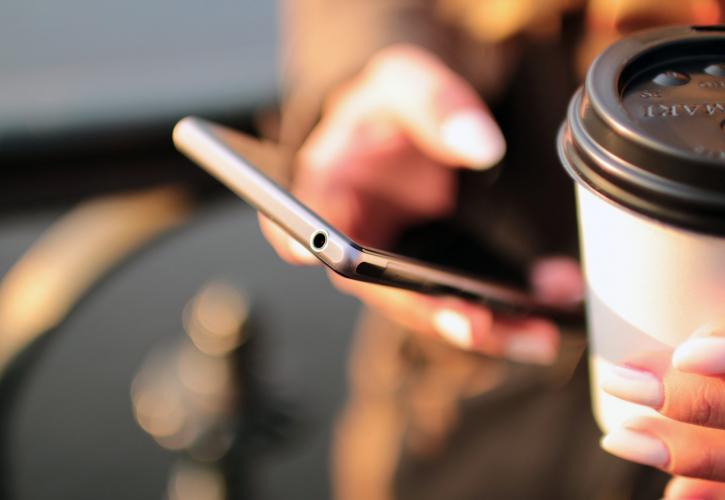 Τα apps που φέρνουν τις τράπεζες στο... κινητό σας