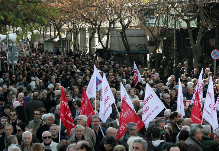 Σε απεργιακό κλοιό η χώρα σήμερα (pics)
