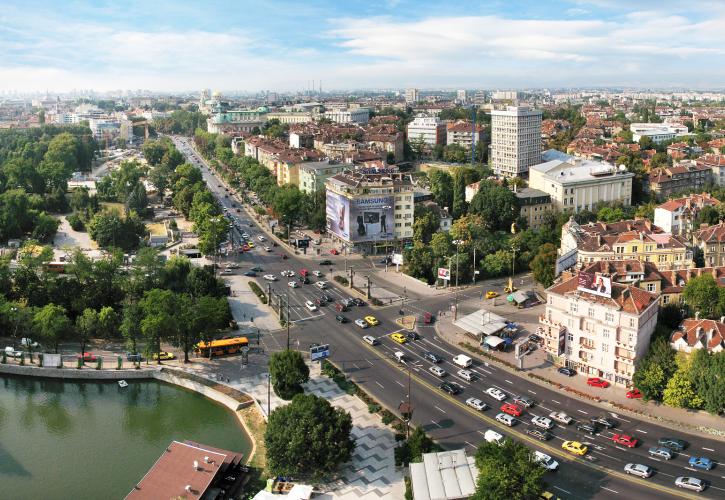 Στη Σόφια αδερφές μου, στη Σόφια