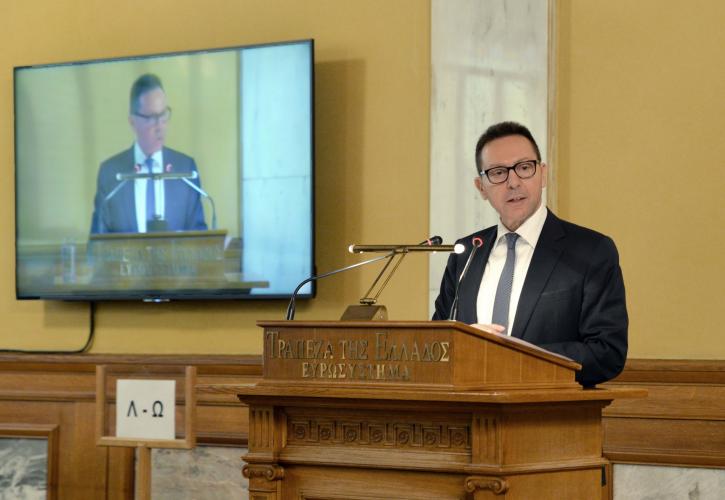 Προληπτική γραμμή και «μαξιλάρι ασφαλείας» ζητά η ΤτΕ