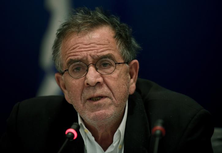 Στο νοσοκομείο ο Γιάννης Μουζάλας