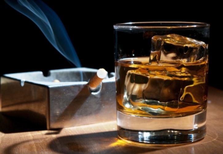 800 εκατ. ευρώ χαμένα από καπνικά και αλκοολούχα λόγω λαθρεμπορίου