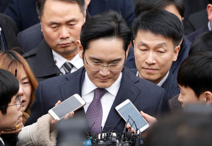 Αποφυλακίστηκε ο κληρονόμος της Samsung