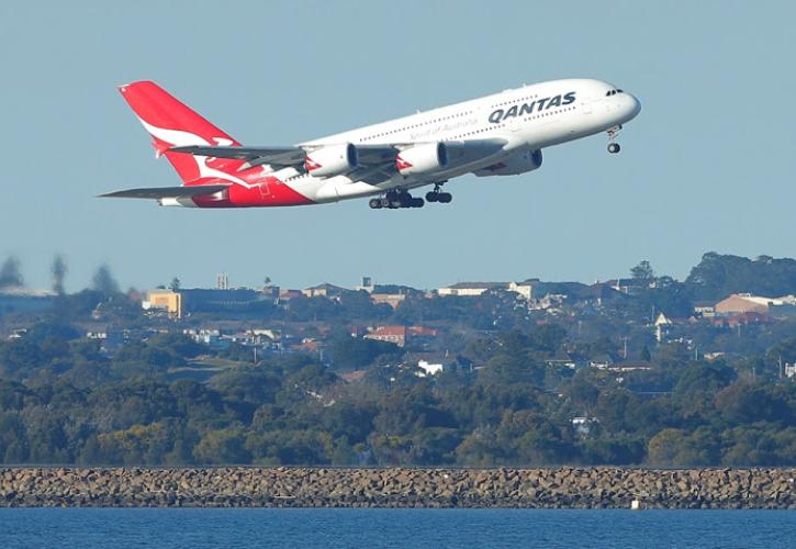 H Qantas επαναφέρει τις διεθνείς πτήσεις λόγω της «τεράστιας» ζήτησης για ταξίδια