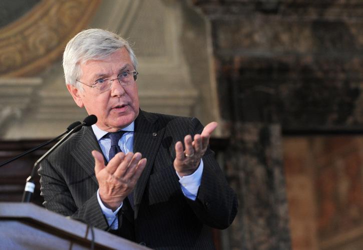 Δεν ψηφίζουν τον υποψήφιο του Μπερλουσκόνι τα «5 Αστέρια»