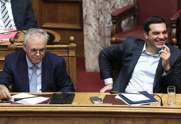 Η κυβέρνηση χτίζει το δικό της success story