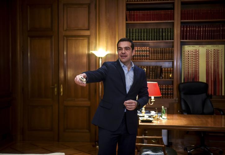 Κυβερνητικές πηγές: Ο Τσίπρας δε συνάντησε ποτέ τον Φρουζή