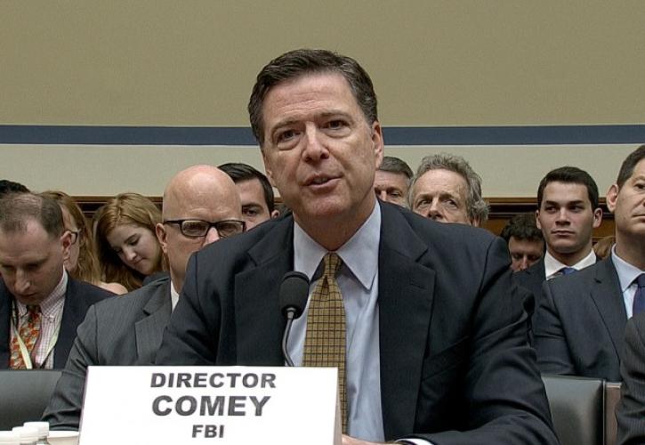 ΗΠΑ: Ο πρώην διευθυντής του FBI κατηγορείται πως απείλησε τη ζωή του Τραμπ