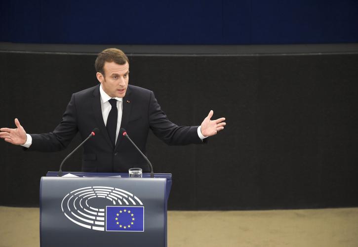 Μακρόν: Δεν θέλω να ανήκω σε μια γενιά που υπνοβατεί