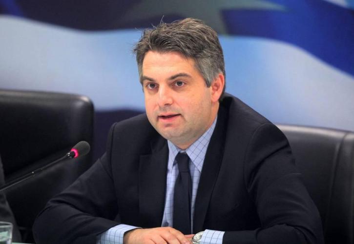 Κωνσταντινόπουλος: Αφελληνισμός της οικονομίας