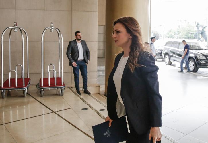 Αξιόλογηση: Λευκός καπνός για εργασιακά, χρηματοοικονομικά