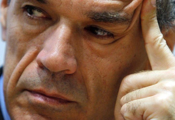 Ποιος είναι ο Κοταρέλι που θα σχηματίσει κυβέρνηση στην Ιταλία