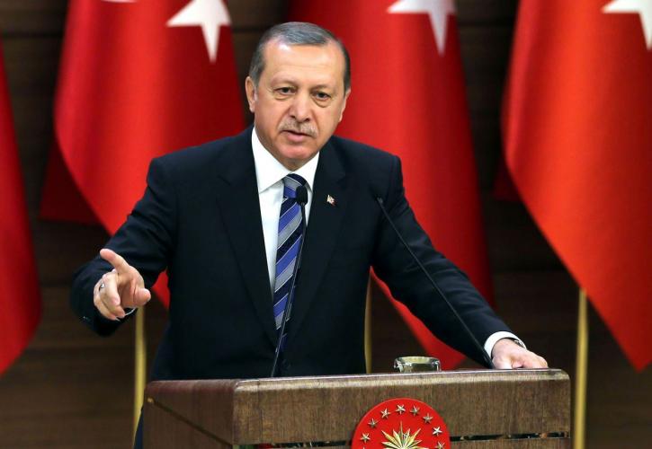 Spiegel: Δείγμα αδυναμίας του Ερντογάν οι πρόωρες εκλογές