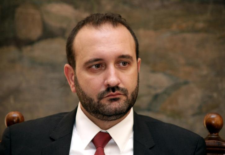 Ενιαία ρύθμιση σε τράπεζες και Δημόσιο ζήτησε ο Κόλλιας