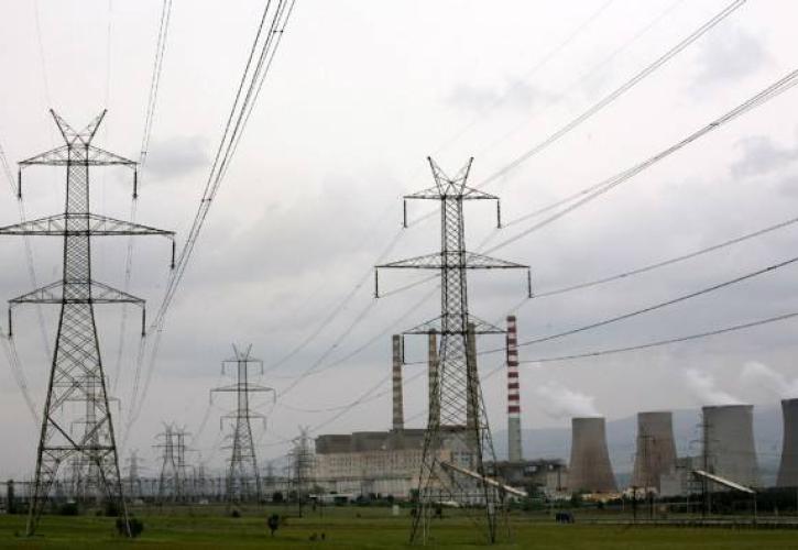 «Φέσια» σε προμηθευτές ηλεκτρικής ενέργειας αποπληρώνει το Δημόσιο