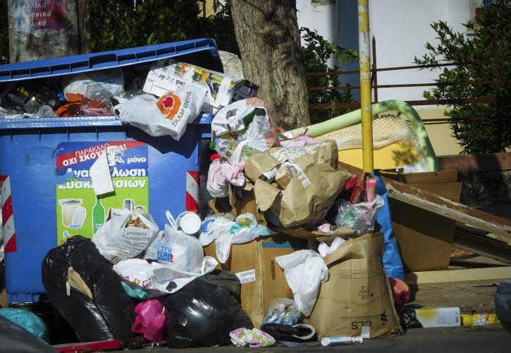 Σε 2-3 ημέρες θα αδειάσει η Αθήνα από τα σκουπίδια