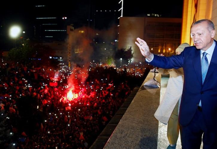 Το μεγάλο «στοίχημα» του Ερντογάν είναι η διάσωση της τουρκικής οικονομίας