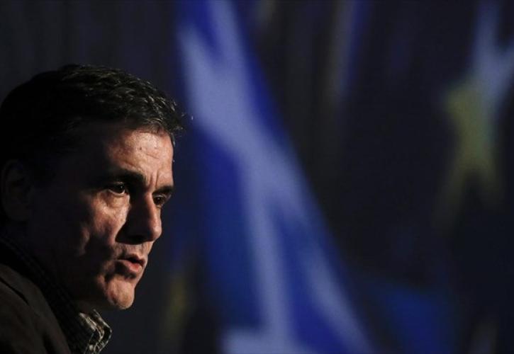 Τσακαλώτος: Η ΕΚΤ δεν είναι μια κανονική κεντρική τράπεζα