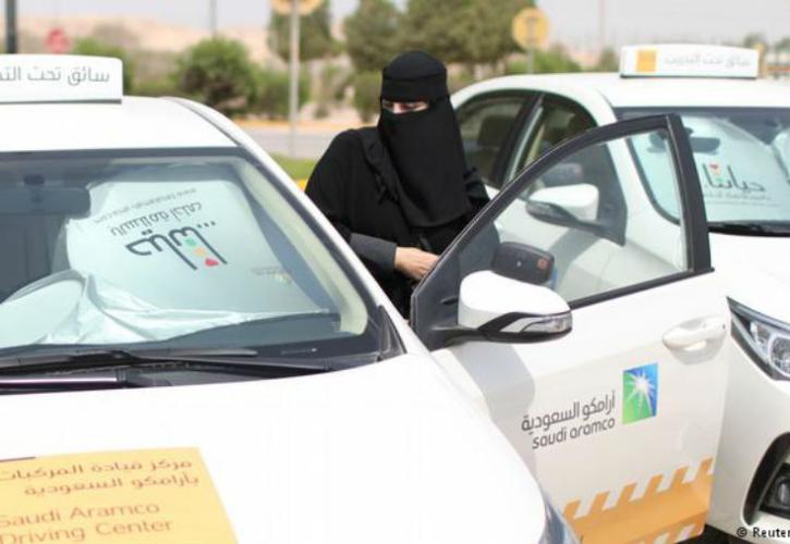 Οι γυναίκες τις Σ. Αραβίας γιορτάζουν το δικαίωμα να οδηγούν