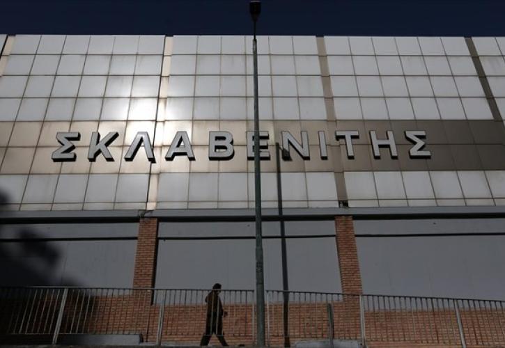 Σκλαβενίτης: Αλλάζει τις χρεώσεις για τις online παραγγελίες